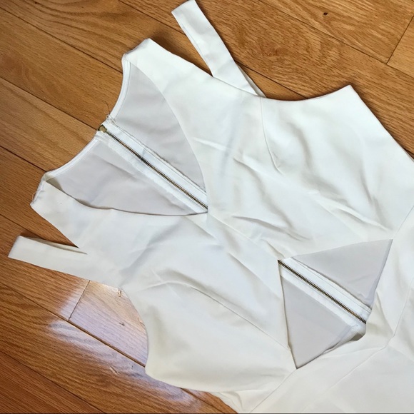 Sexy White Romper. Cut out on all the right places - Picture 4 of 4